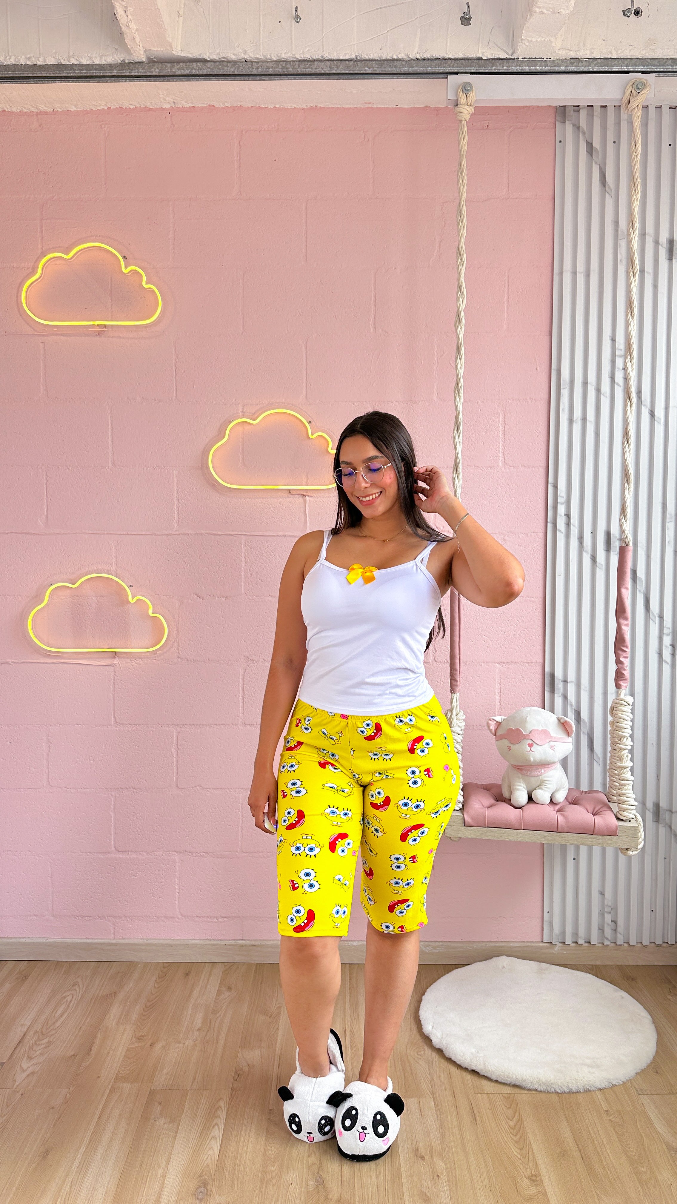 Pijama de capri con estampado y blusa de tiras
