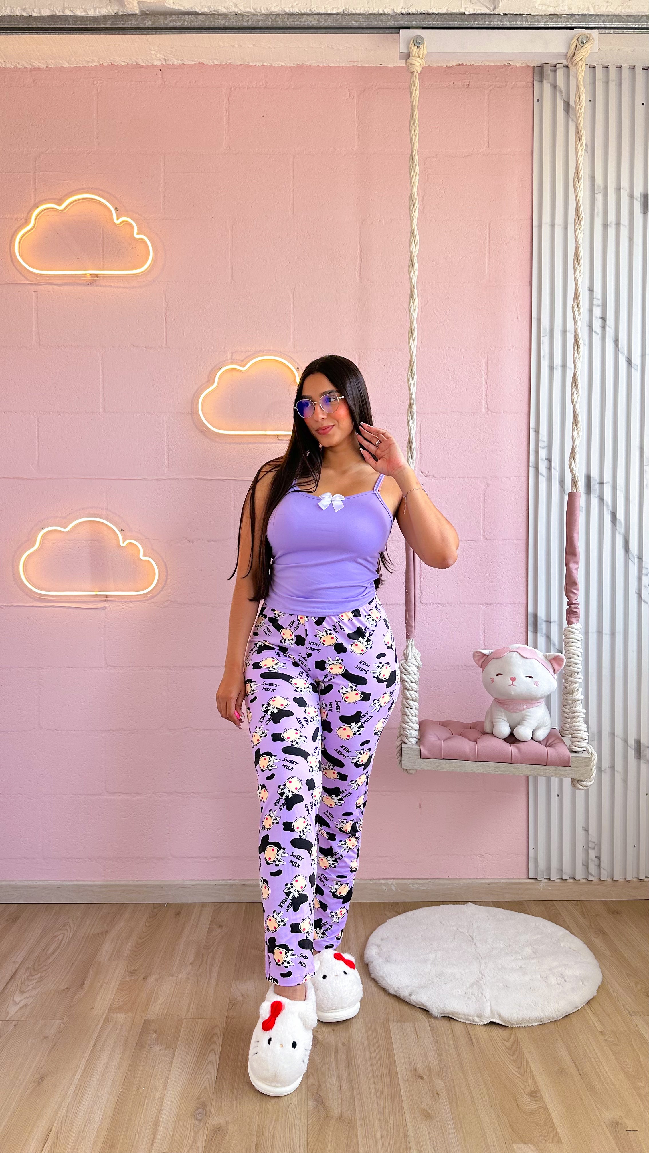 Pijama de pantalon de piel de durazno estampado y blusa de tiras