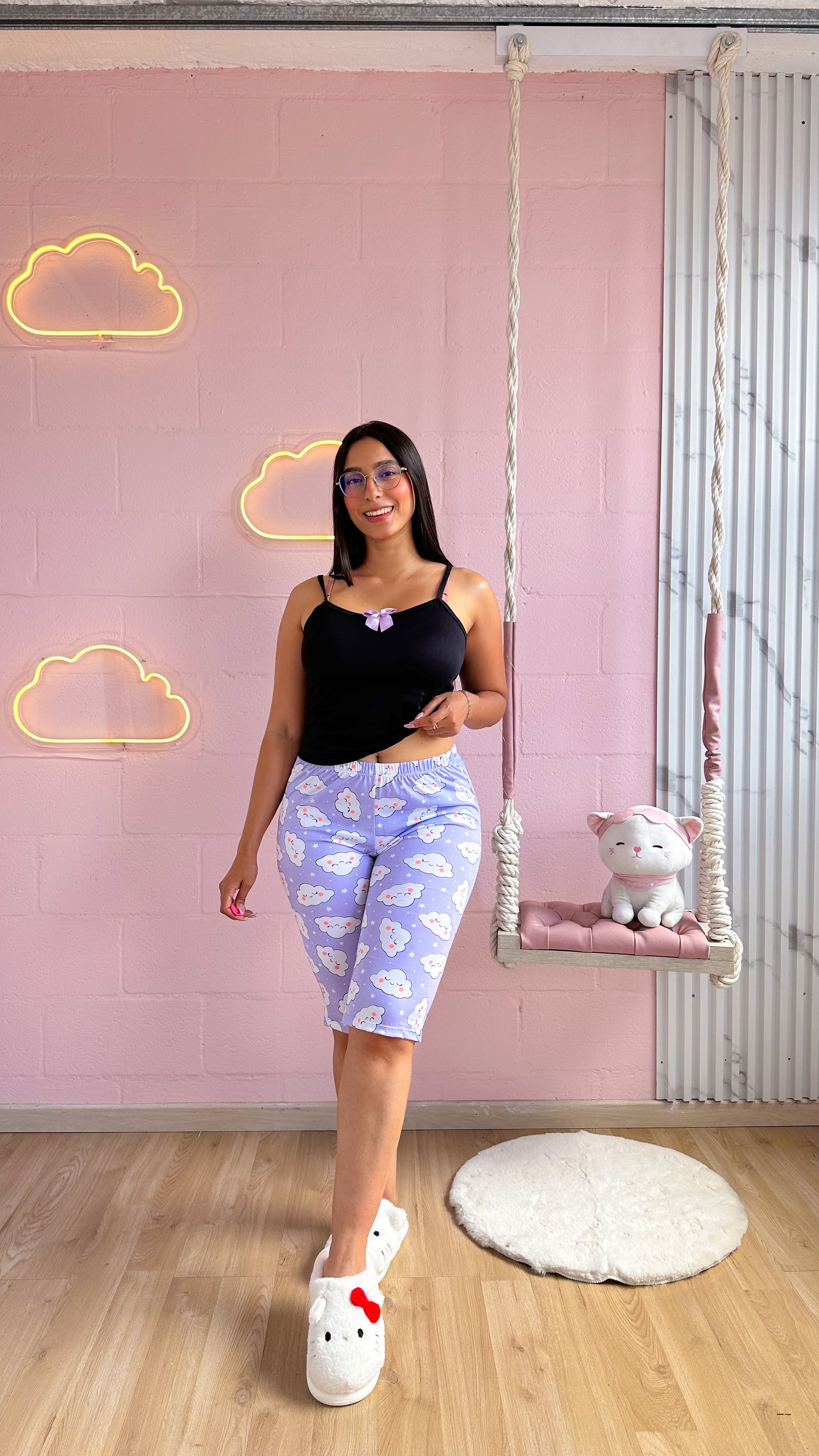 Pijama de capri con estampado y blusa de tiras