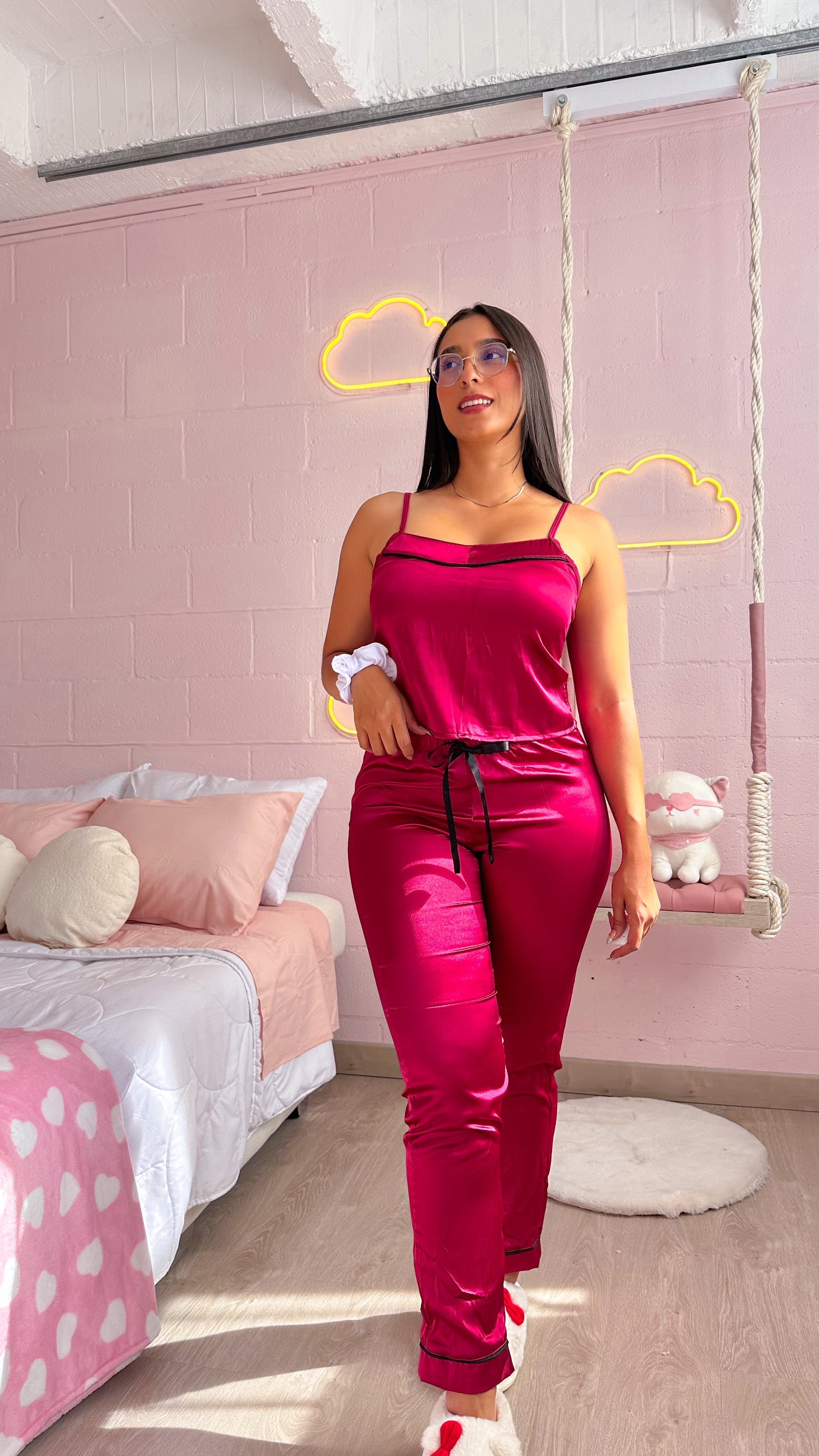 Pantalón y blusa con sesgo