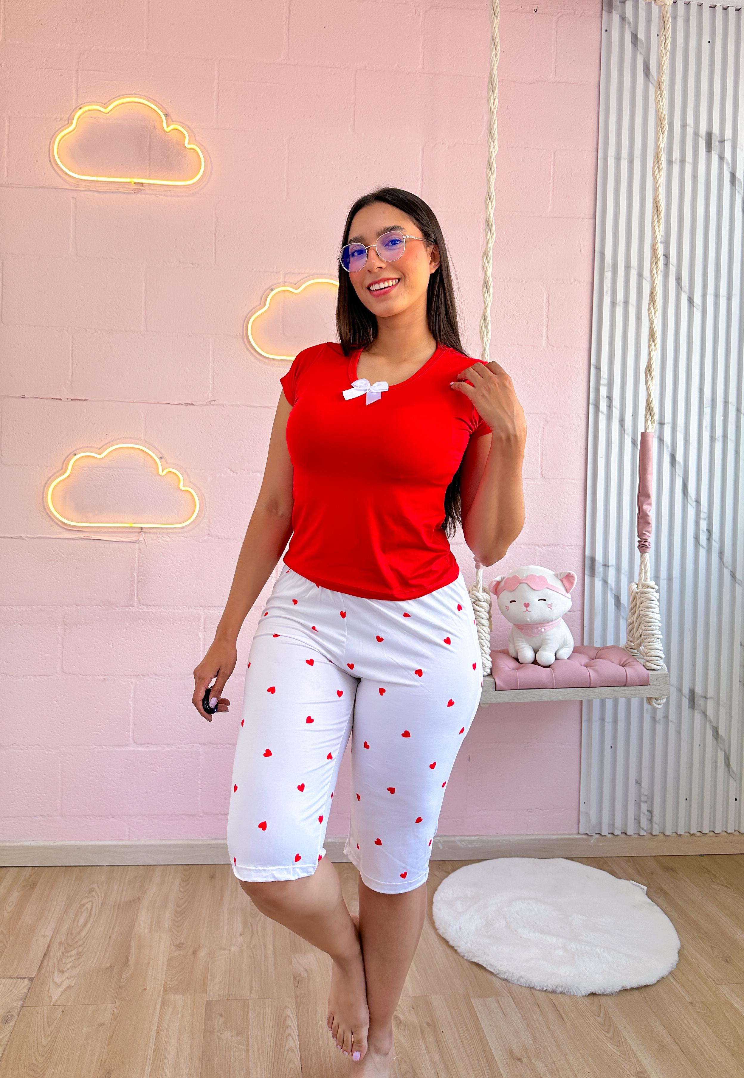 Pijama de capri con estampado sublimado con camisa